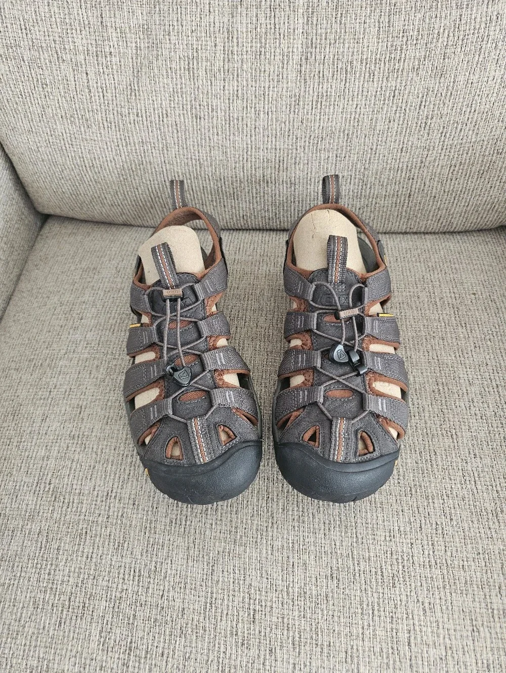 KEEN Men's Clearwater CNX Sandals - Raven/Tortoise Shell